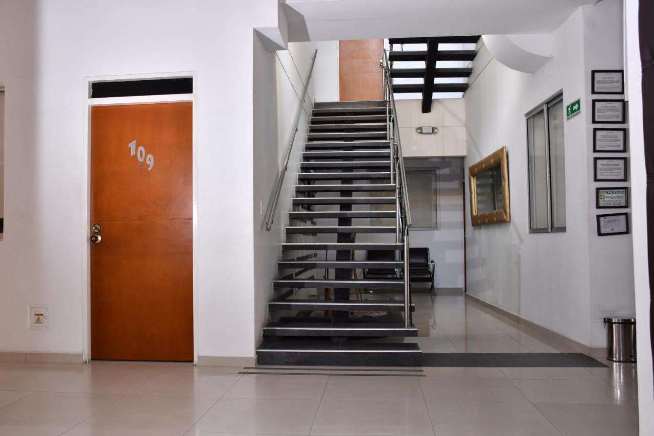 Hotel B'quin Plaza 3*