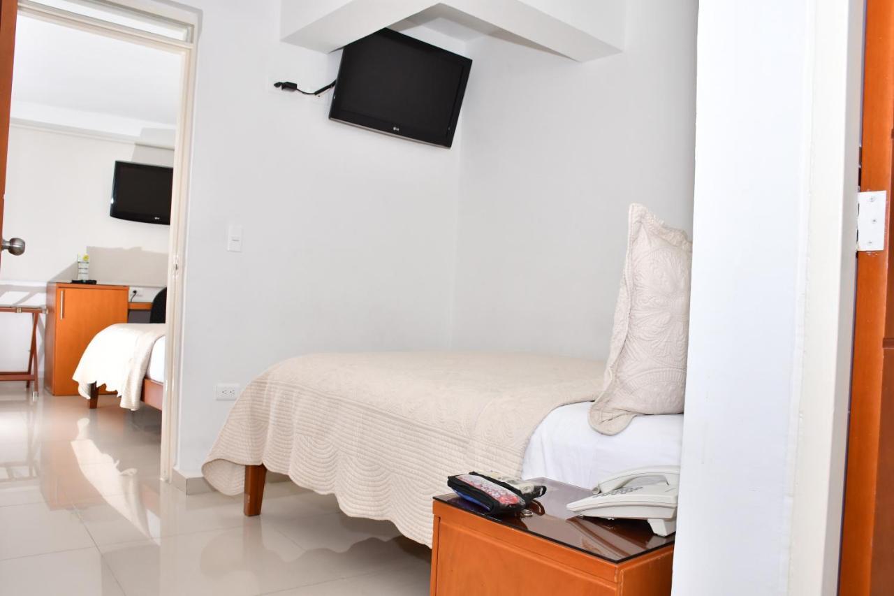 Hotel B`quin Plaza