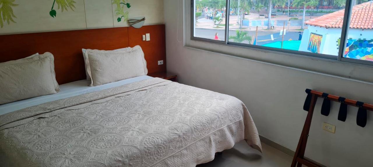 B`quin Plaza Hotel